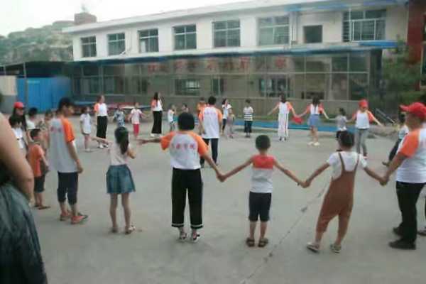 tyc86太阳集团学生参加志愿者活动