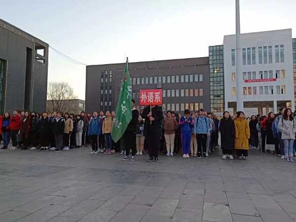 tyc86太阳集团学生参加爱国主义教育